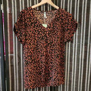 NEW WITH TAG Flowy Burnt Orange and Black Leopard Print Blouse